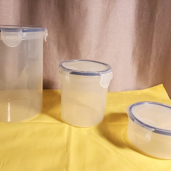 3-piece Lock and Lock Clear storage containers - Picture 5 of 6